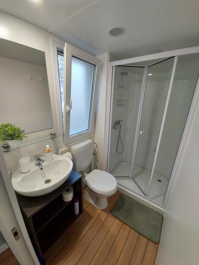Philomena Mobile Home Camping Pašman Exterior foto